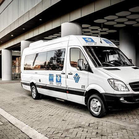 윈덤 보고타 호텔 외부 사진 Mercedes-Benz Sprinter