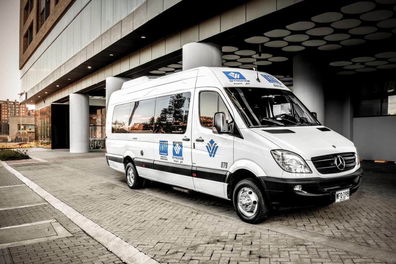 윈덤 보고타 호텔 외부 사진 Mercedes-Benz Sprinter