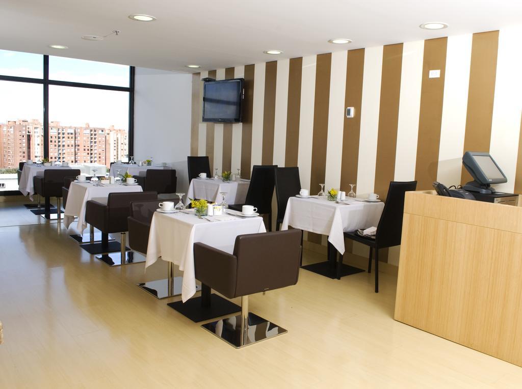 윈덤 보고타 호텔 외부 사진 Restaurant
